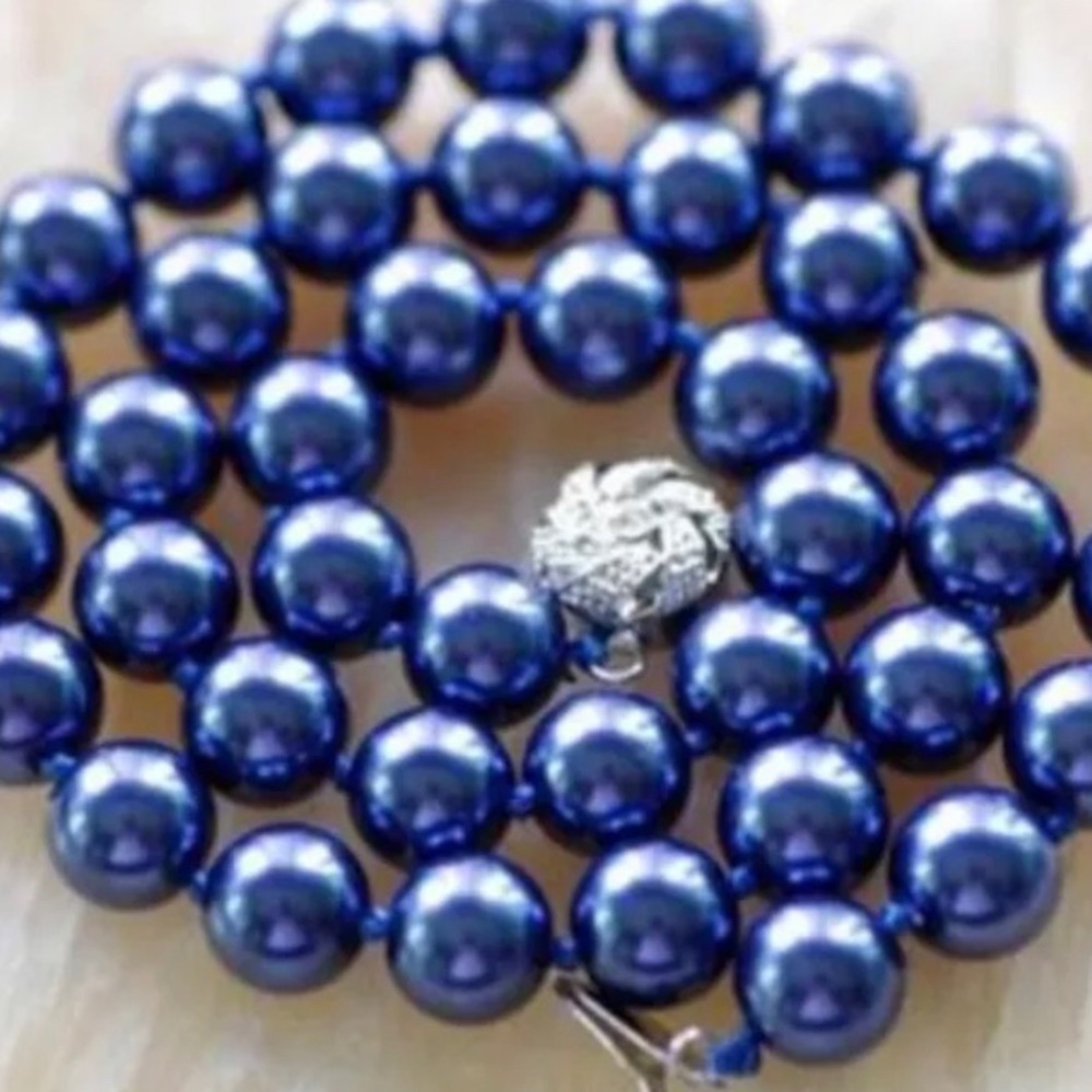 Navy 8MM Shell Pearl 18” Necklace